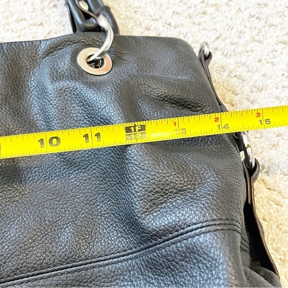 Tignanello Black Leather Shoulder Handbag Shoulder Classic Bucket Hobo NO STRAP - Picture 11 of 12